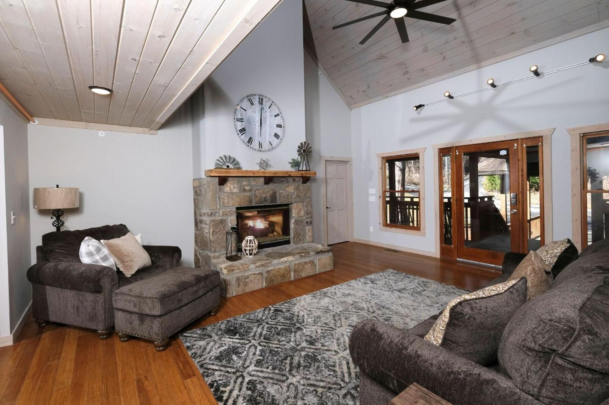 Rocky Top Lodge Gatlinburg Exterior photo